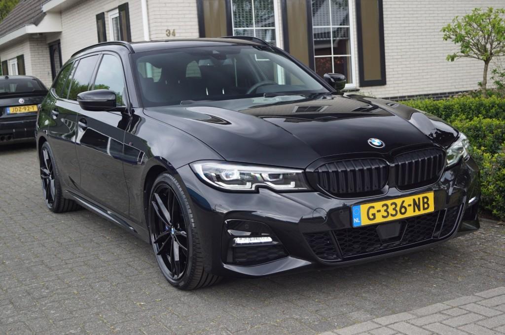 Bmw 3-SERIE 330I M pakket (258pk) NL Auto Leer/Trekhaak/HIFI, Auto's, Automaat, 1998 cc, Achterwielaandrijving, Euro 6