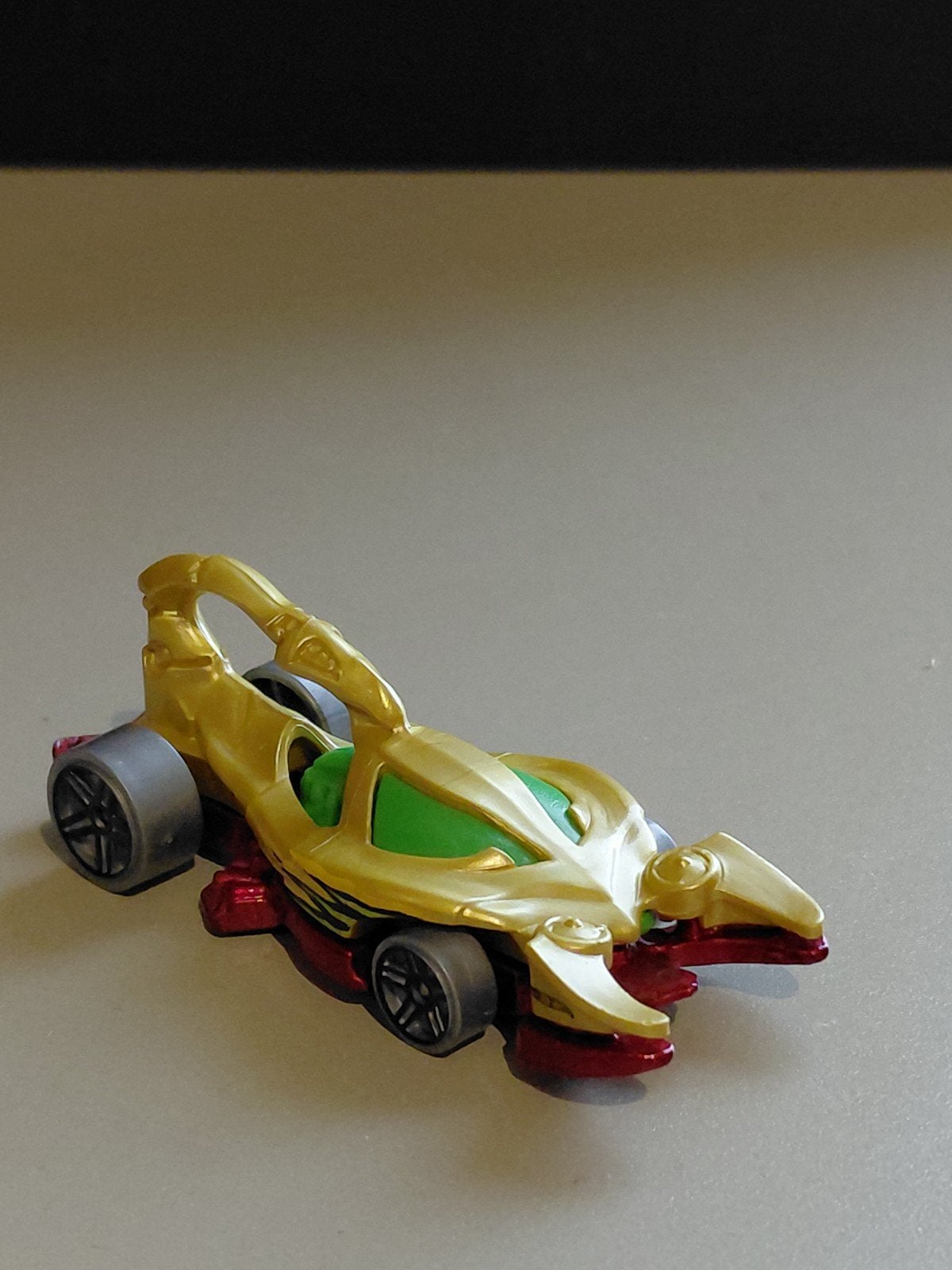Hot Wheels Scorpedo Gold 2014, Ophalen of Verzenden, Gebruikt