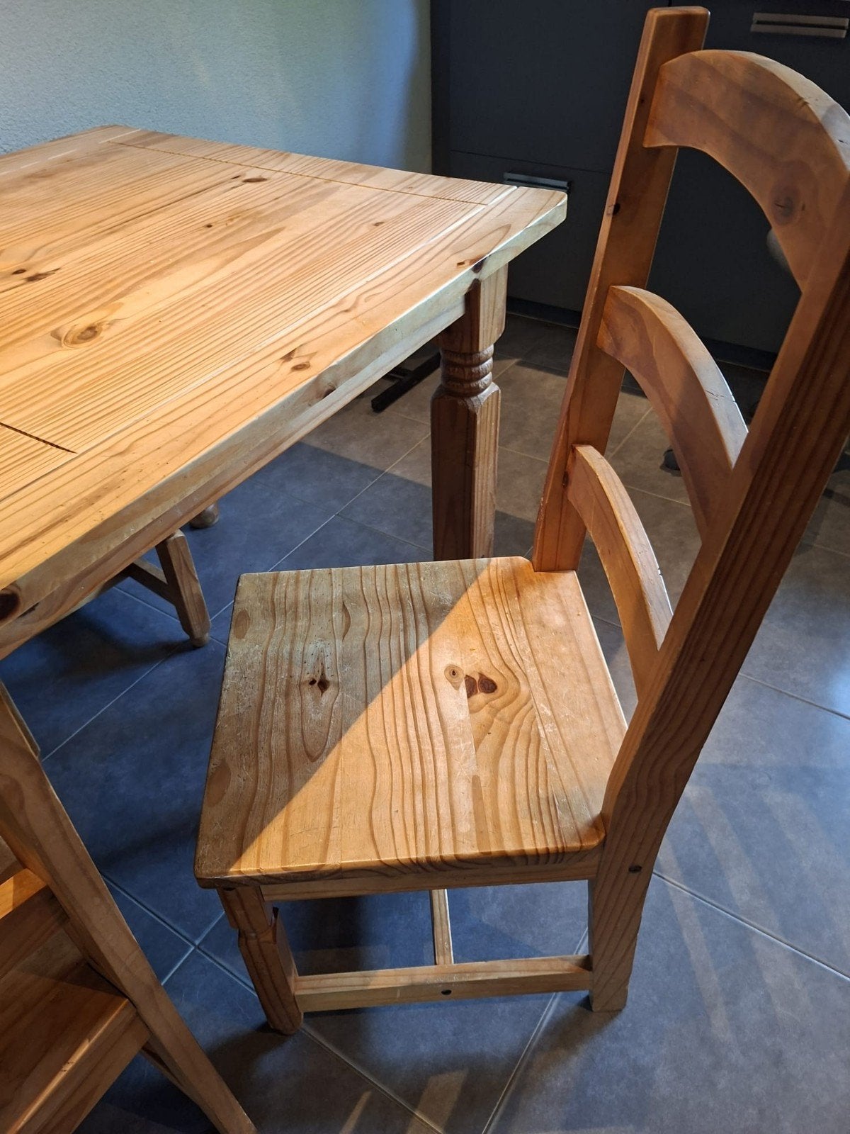 houten eettafel met dressoir, Ophalen, Gebruikt, 150 tot 200 cm, Landelijke stijl
