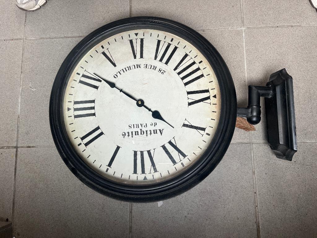 Klok stationsklok aan beide zijden, Ophalen