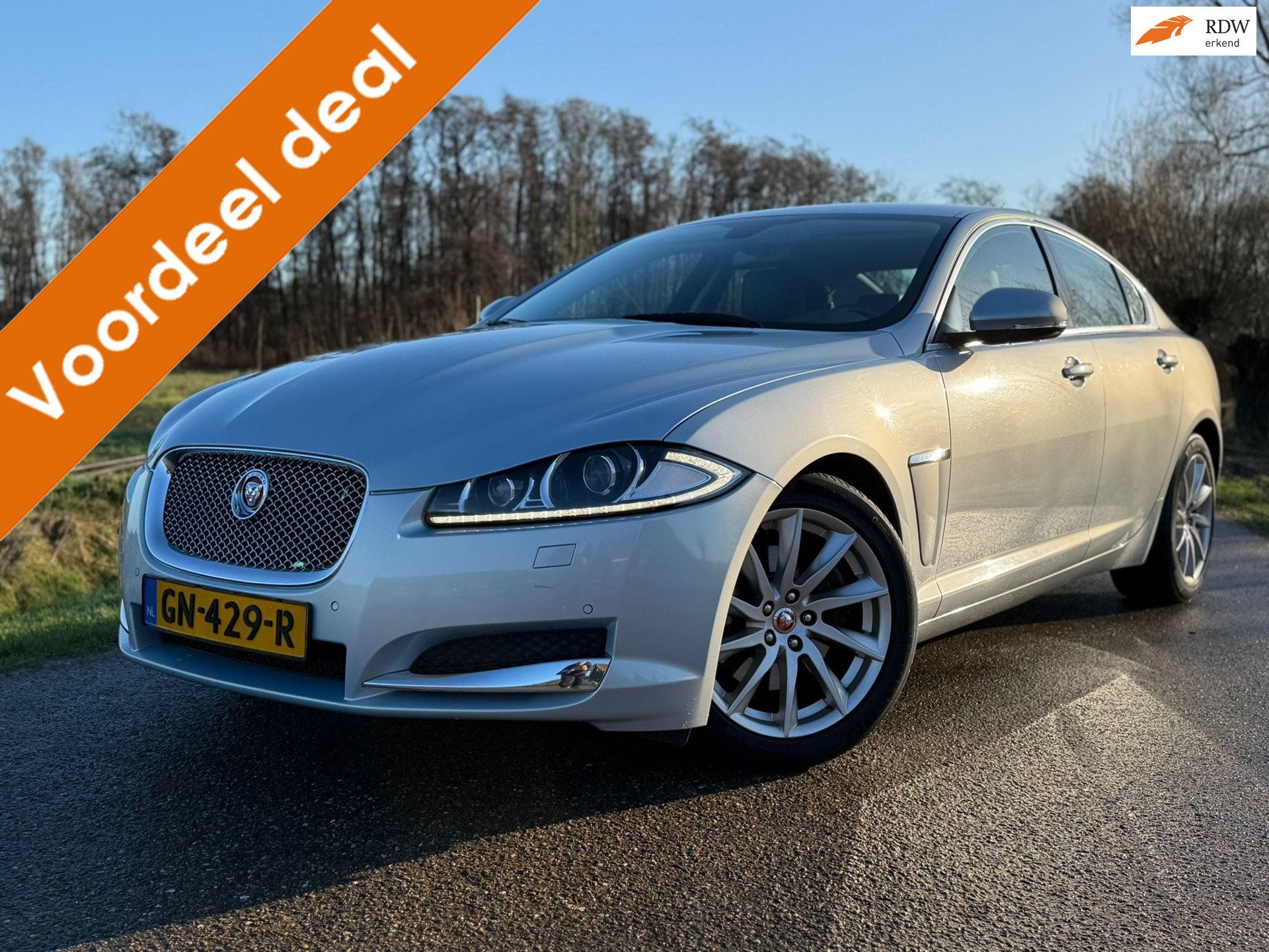 Jaguar XF 2.2D Automaat / 1e Eigenaar / Unieke staat! / Lede, Auto's, Automaat, Achterwielaandrijving, Gebruikt, Zwart