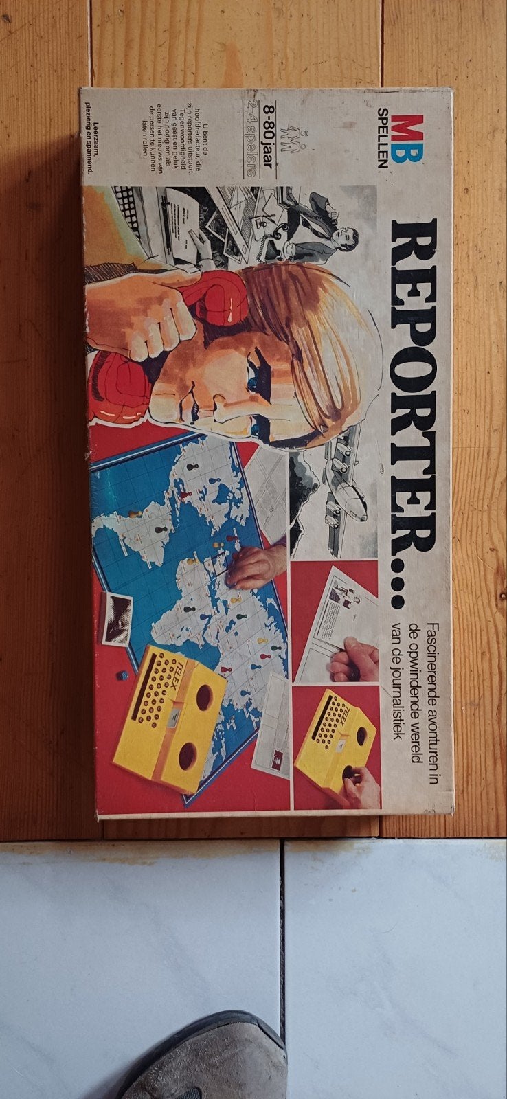 MB Spel Reporter Bordspel - Klassiek Journalistiek Avontuu, Drie of vier spelers, Ophalen of Verzenden, Gebruikt, MB Spellen