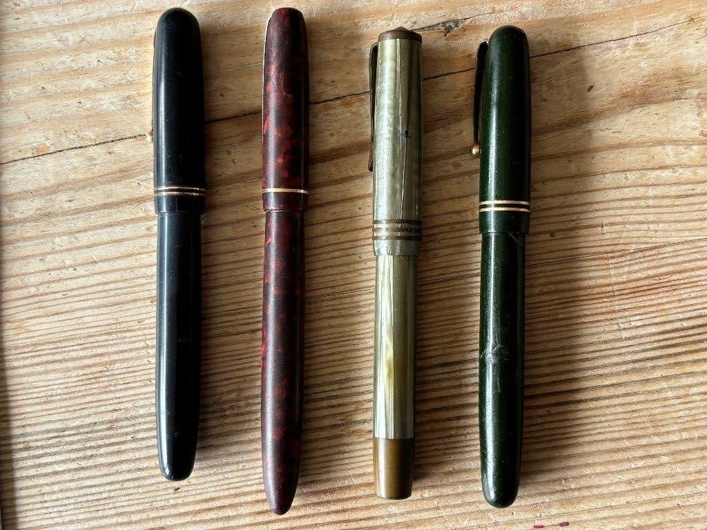 Vintage vulpen-onderdelen + Swan doosje, Verzamelen, Pennenverzamelingen, Ophalen of Verzenden, Gebruikt, Vulpen, Overige merken