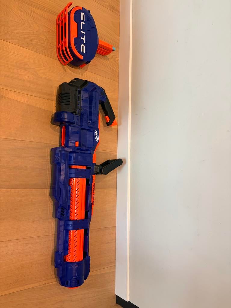 Nerf Elite Titan CS-50 Blaster - Zo goed als nieuw, Kinderen en Baby's, Speelgoed | Buiten | Actiespeelgoed, Ophalen of Verzenden