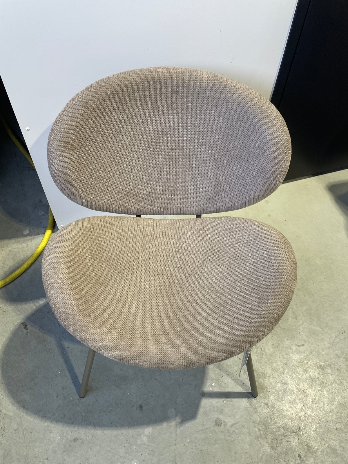 By-BooFauteuil  Grace - Bruin Stof met Metalen Frame, Bruin, Ophalen of Verzenden, Zo goed als nieuw, Eén