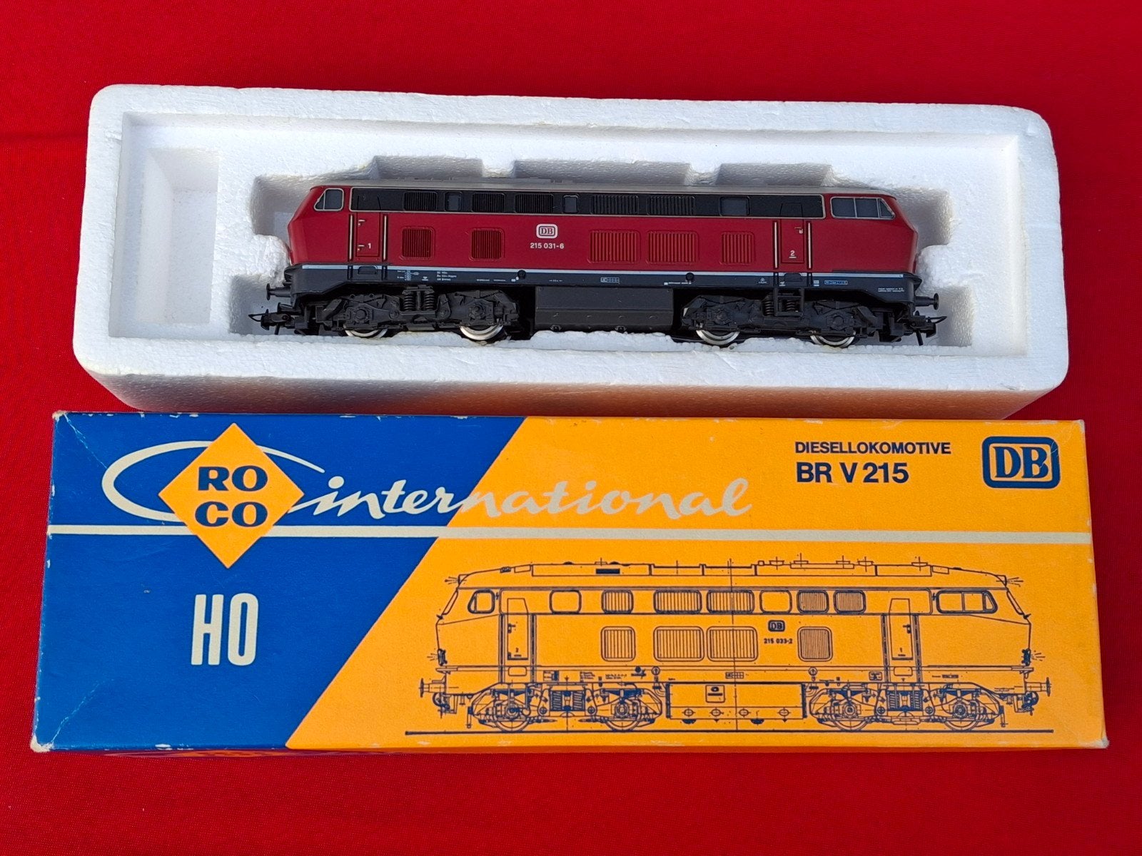 Roco BR V215 diesellocomotief DB, Ophalen of Verzenden, Zo goed als nieuw, Locomotief, Roco
