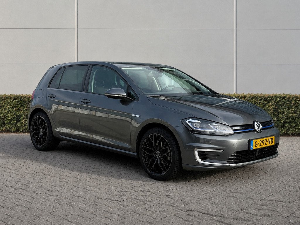 Volkswagen E-Golf E-DITION | DYNAUDIO | DIGITAL DASHBOARD |, Auto's, Volkswagen, 596 min, Gebruikt, 35 kWh, 230 km