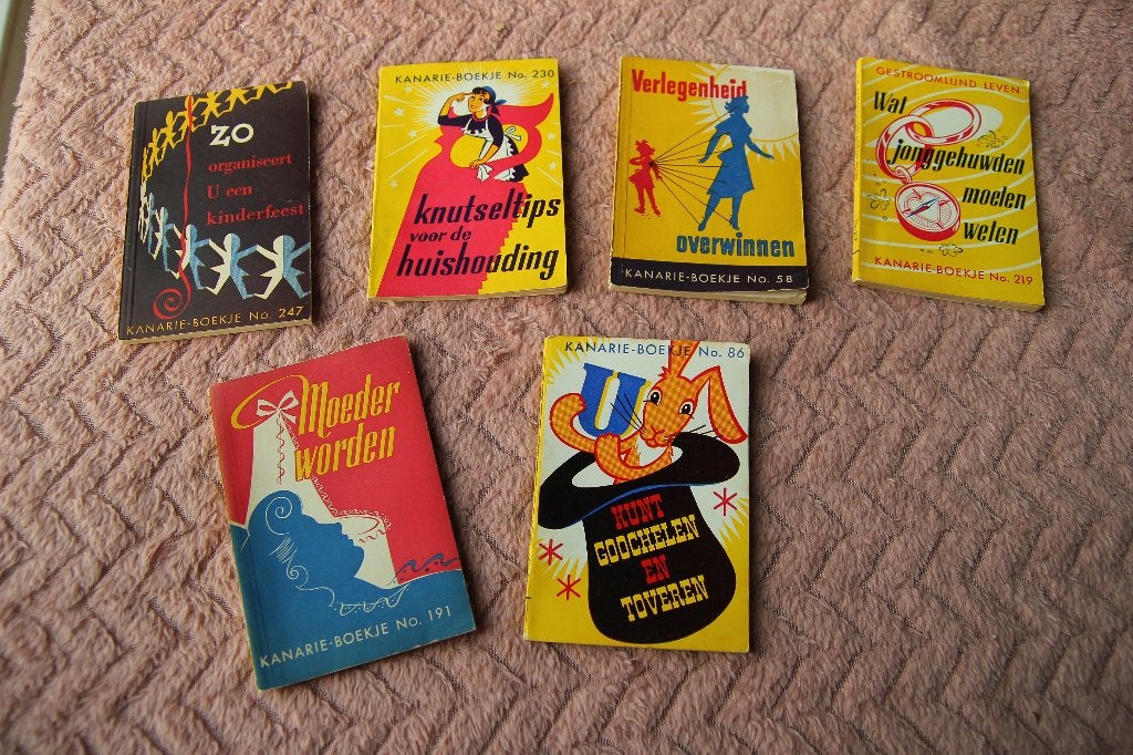 6 kanarie-boekjes, Boeken, Ophalen of Verzenden, Gelezen