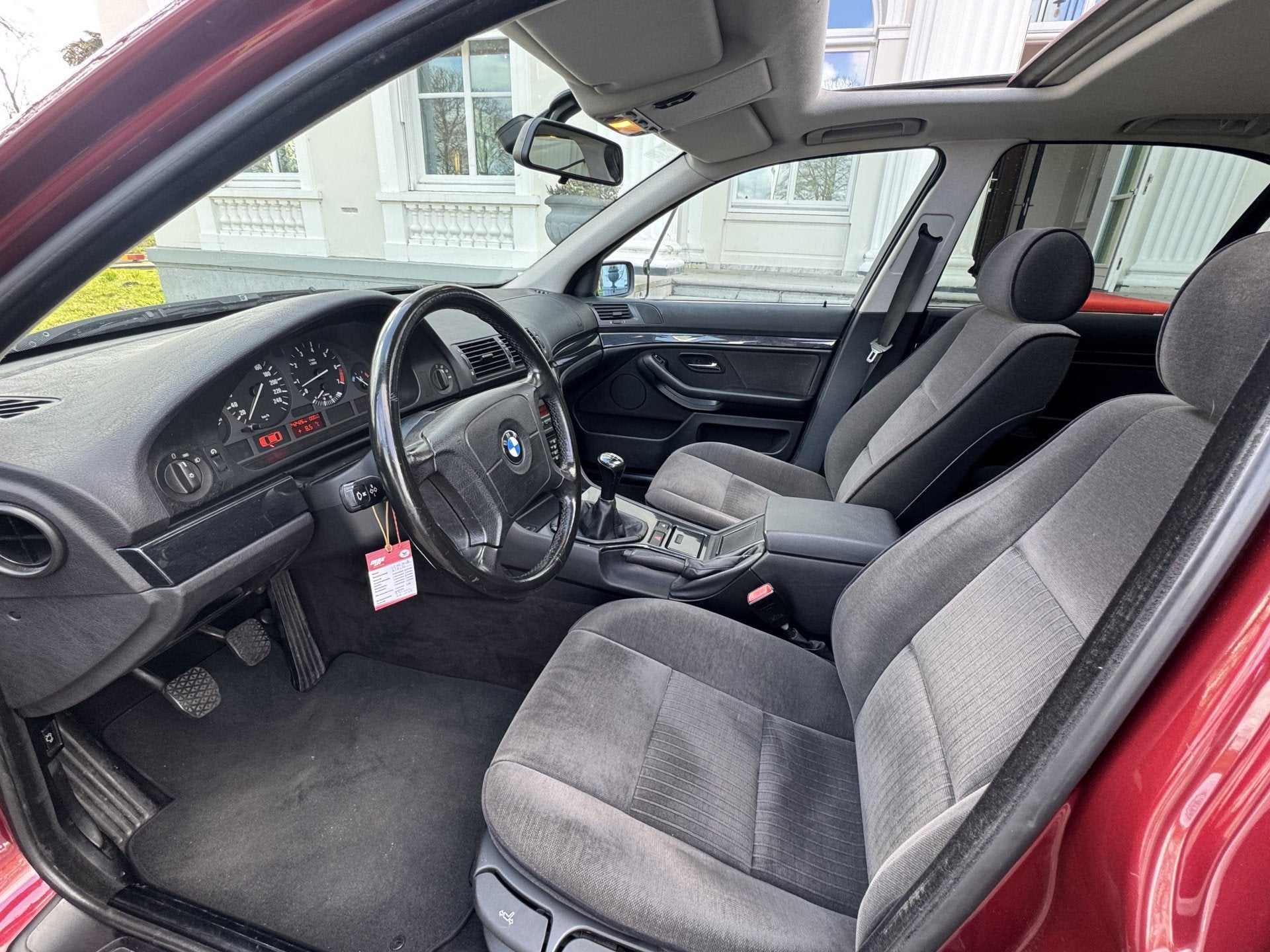BMW 5 Serie 528 i 6 CIL MOOISTE VAN NL ? E39 8.000 KM P/JR !, Achterwielaandrijving, 194 pk, 10 km/l, Bedrijf