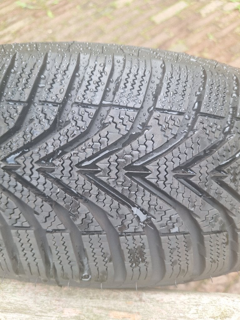 Vredestein Winterbanden met velg 185/65R 15, Ophalen, Gebruikt, 15 inch, Banden en Velgen