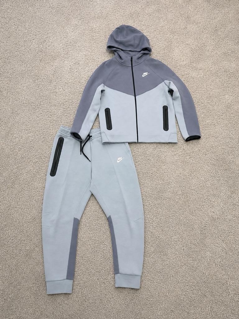 Nike Donkerblauw/Blauw Fit, Nieuw, Ophalen of Verzenden, Setje, Jongen