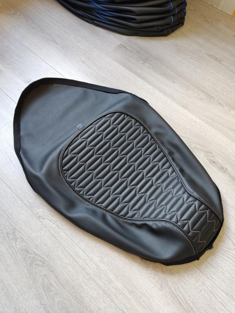 Zadelhoes / buddydek Piaggio Zip custom NIEUW, Info@jynkx.com, Nieuw, Ophalen of Verzenden, Piazza 99