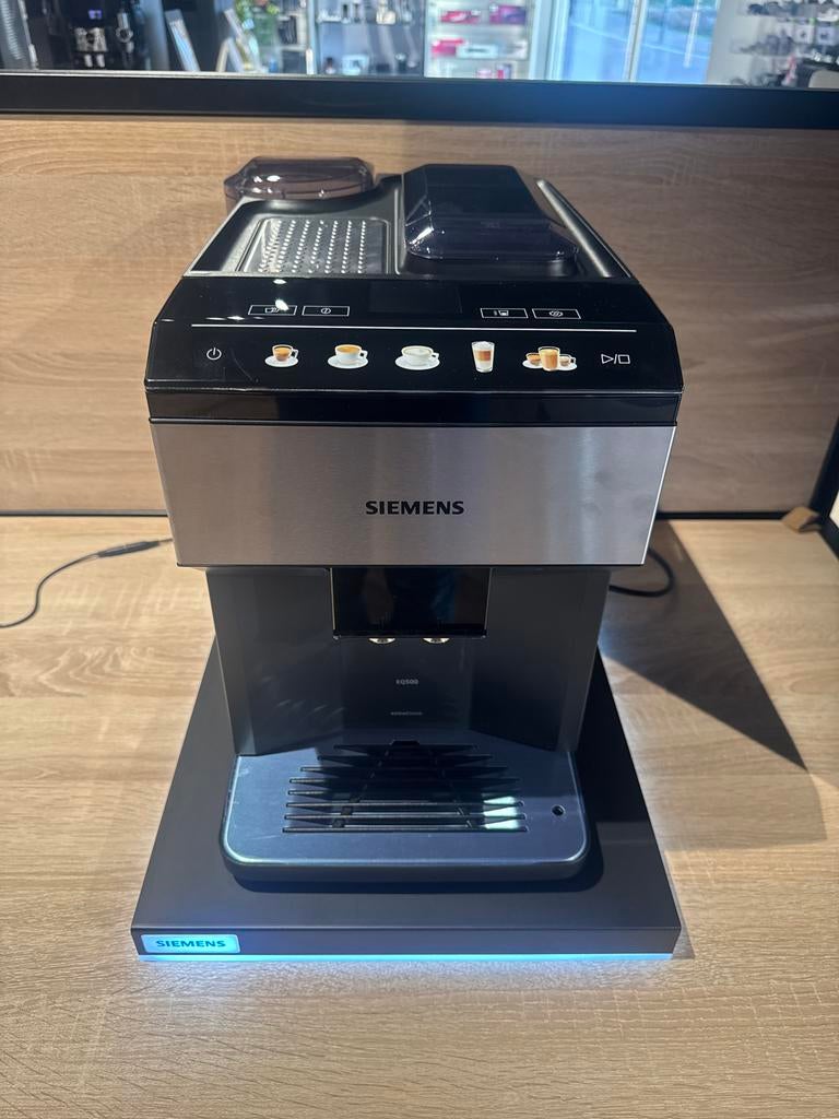 Siemens TP517DF3  EQ500 - 5 jaar garantie, Witgoed en Apparatuur, Koffiezetapparaten, Afneembaar waterreservoir, 10 kopjes of meer