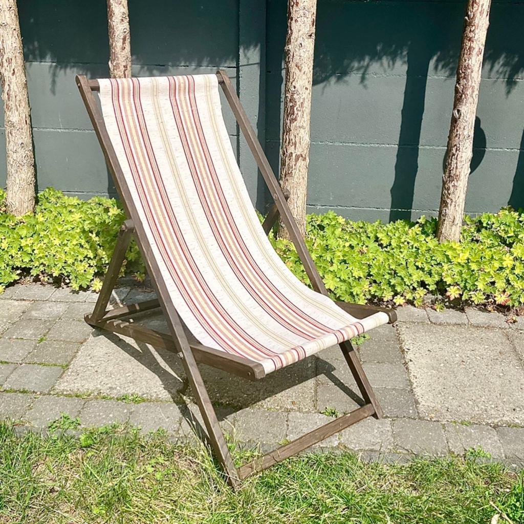 Vintage houten strandstoel met gestreept stof, Ophalen, Gebruikt, Hout, Inklapbaar