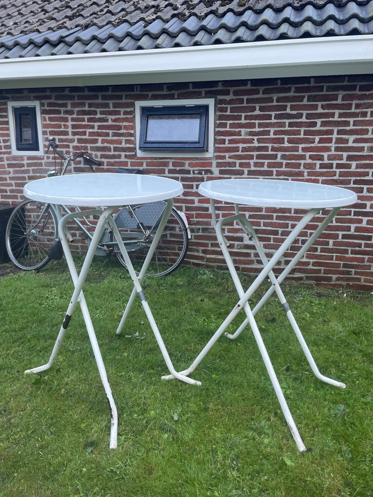 Twee inklapbare statafels, Huis en Inrichting, Tafels | Eettafels, Ophalen, Minder dan 50 cm, Gebruikt, Rond