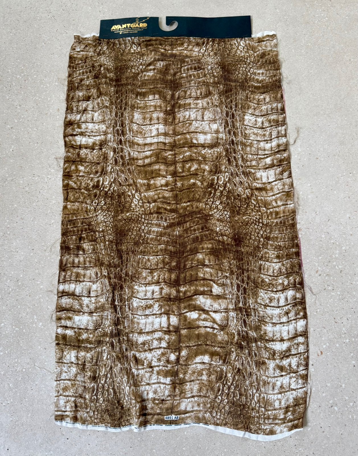 taliaanse 100% moerbei zijden stof - 95 cm x 55 cm, Hobby en Vrije tijd, Stoffen en Lappen, Nieuw, Ophalen of Verzenden, 30 tot 120 cm