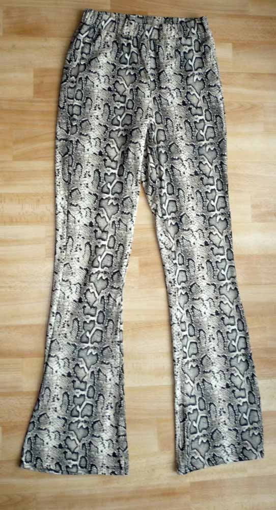 Loavies flared slangenprint pantalon, maat S, Beige, Ophalen of Verzenden, Maat 36 (S), Lang