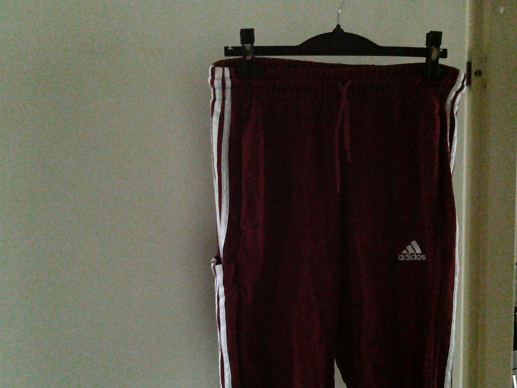 BURGUNDY adidas jogging broek M -GRATIS zend, Overige kleuren, Zo goed als nieuw, Algemeen, Verzenden