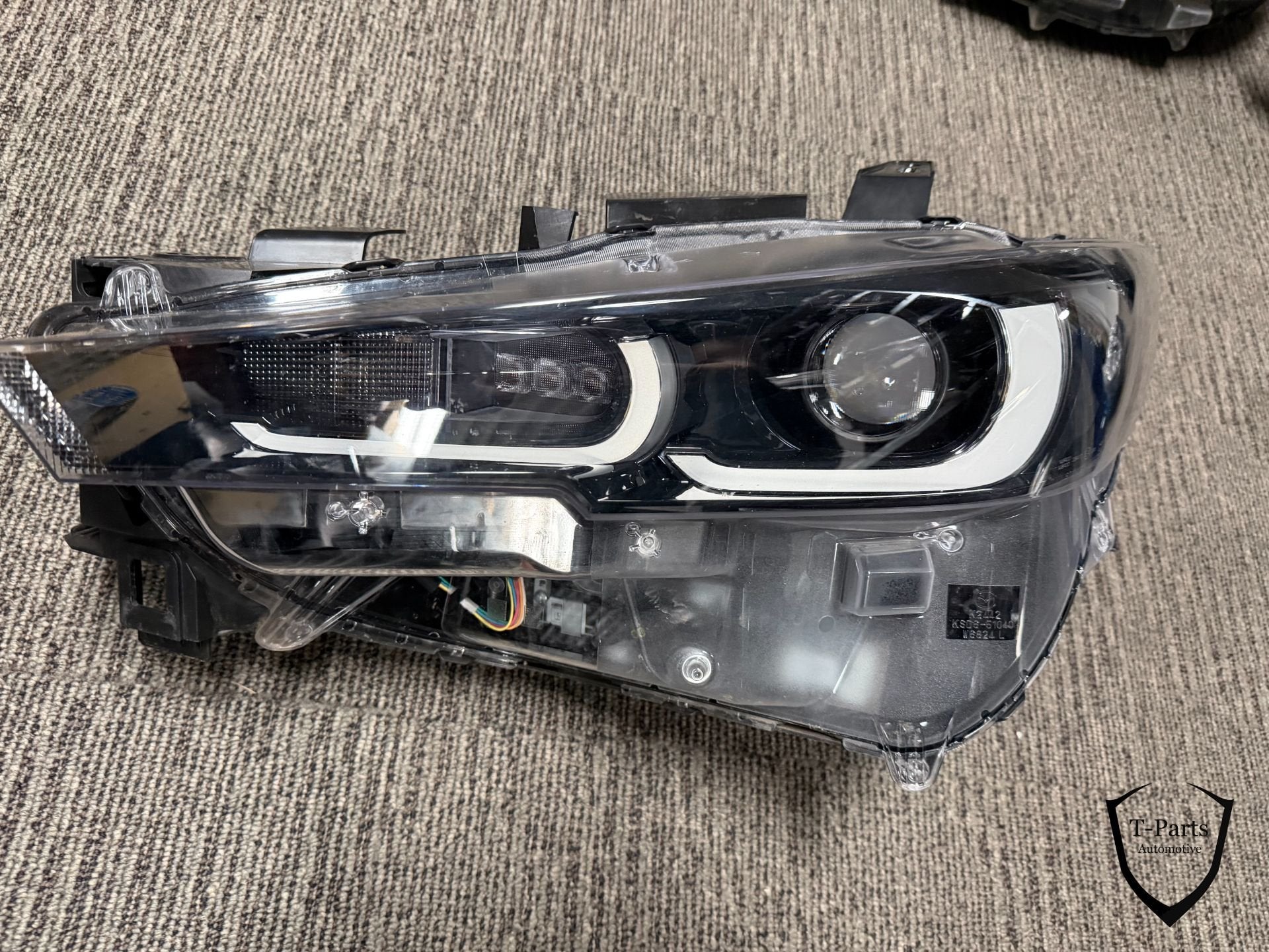 mazda CX5 koplamp links cx 5 6377806000, Shinchi, Fuchu-Cho 3-1
730-8670  Hiroshima, Mazda Motor Corporation, Info@mazda.co.jp