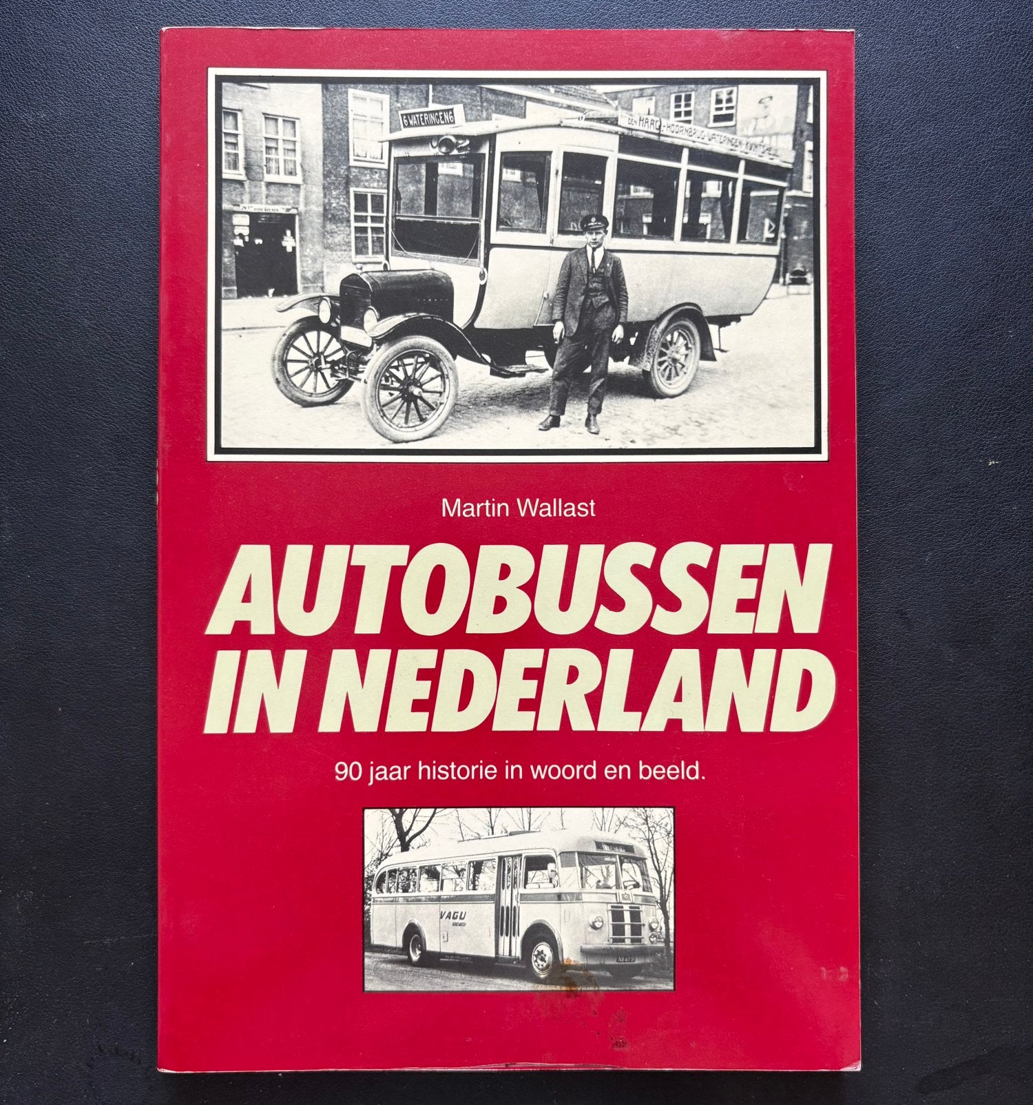 Autobussen in Nederland - 90 jaar historie (1987), Verzamelen, Spoorwegen en Tramwegen, Ophalen of Verzenden, Zo goed als nieuw