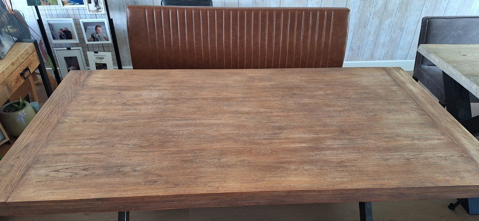 Leren bank met houten eettafel, Huis en Inrichting, Driepersoons, 75 tot 100 cm, Ophalen of Verzenden, Zo goed als nieuw