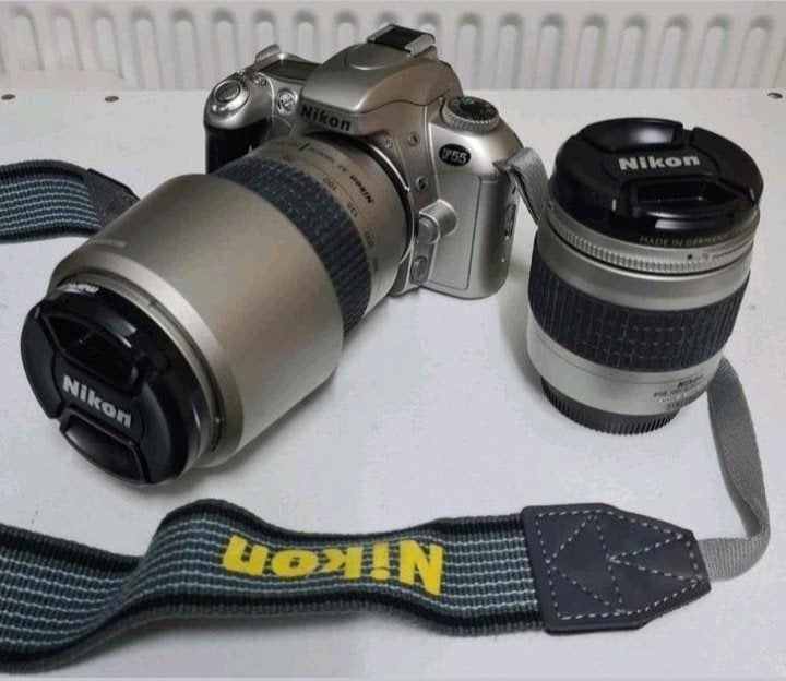 Nikon f55 camera met 2 lenzen 70-300 + 28-80 + tas, Ophalen of Verzenden