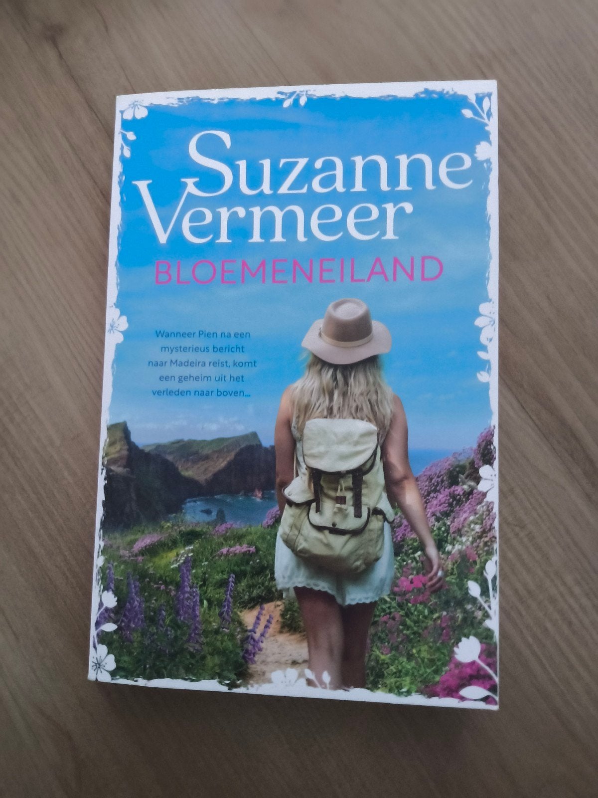 Bloemeneiland - Suzanne Vermeer (Roman), Ophalen, Gelezen, Suzanne Vermeer, Nederland
