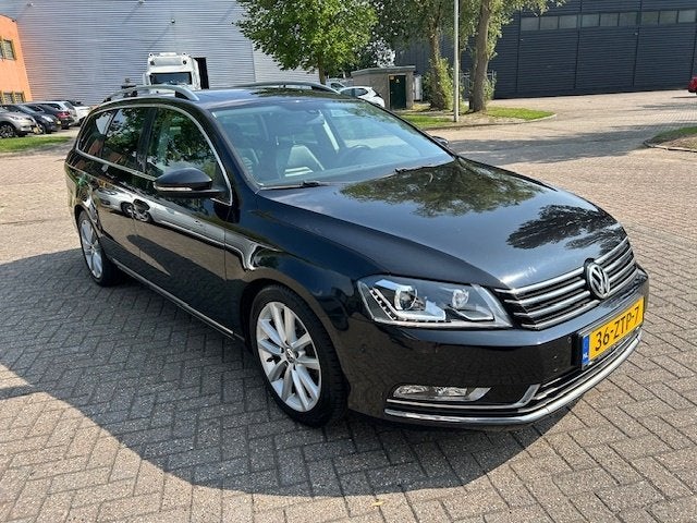Volkswagen Passat Variant 2.0 TSI Highline PANO NAVI CAMERA, Auto's, Volkswagen, Euro 5, Gebruikt, 4 cilinders, 1984 cc