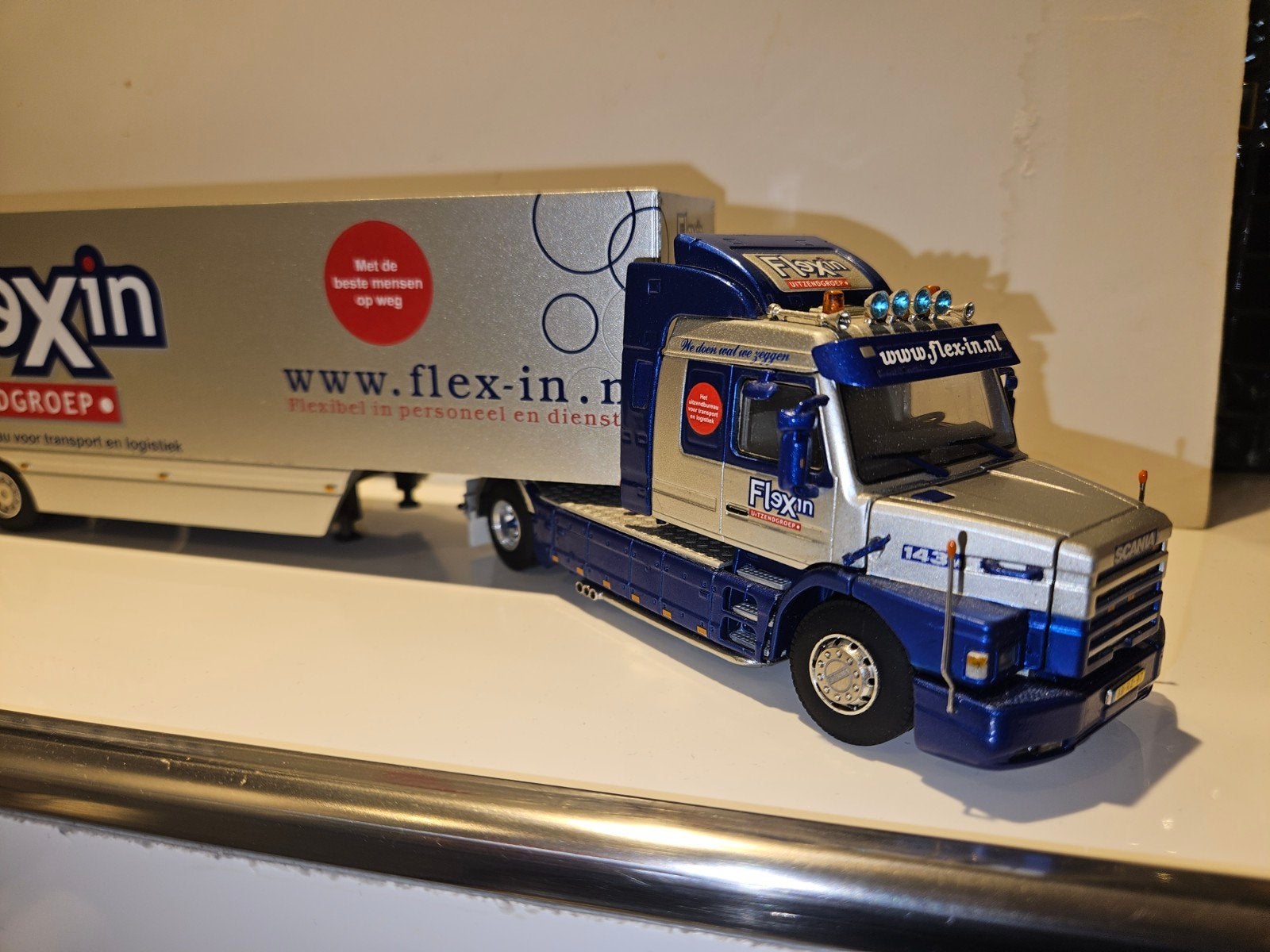 WSI Scania 143m Torpedo Flex-in Uitzendgroep, Ophalen of Verzenden, Zo goed als nieuw, Bus of Vrachtwagen, Wsi