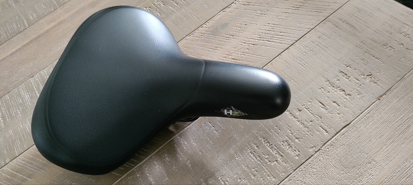Fietszadel met gelhoes - Comfortabel en zo goed als nieuw