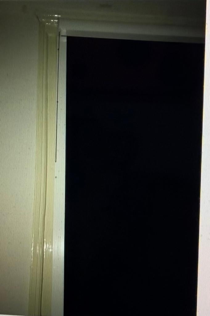 Mooie zwarte rolgordijn te koop in cassette, Huis en Inrichting, Ophalen, Zo goed als nieuw, Zwart, 150 tot 200 cm