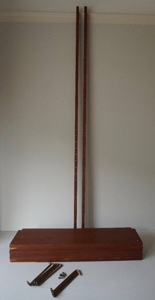 Deens teak wandrek 6 planken VEEL SPOREN jaren 60 Cadovius, Ophalen, Gebruikt