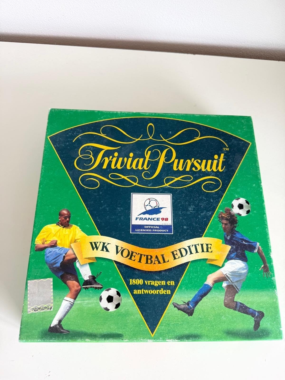 Trivial Pursuit WK Voetbal Editie France '98, Drie of vier spelers, Ophalen of Verzenden, Gebruikt, Hasbro