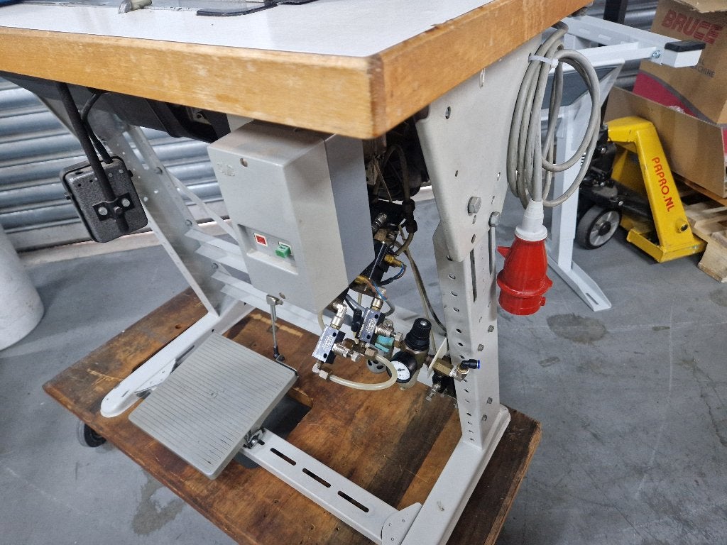 Durkopp Adler 467 Leermachine4, Gebruikt, Naaimachine, Industrieel, Ophalen