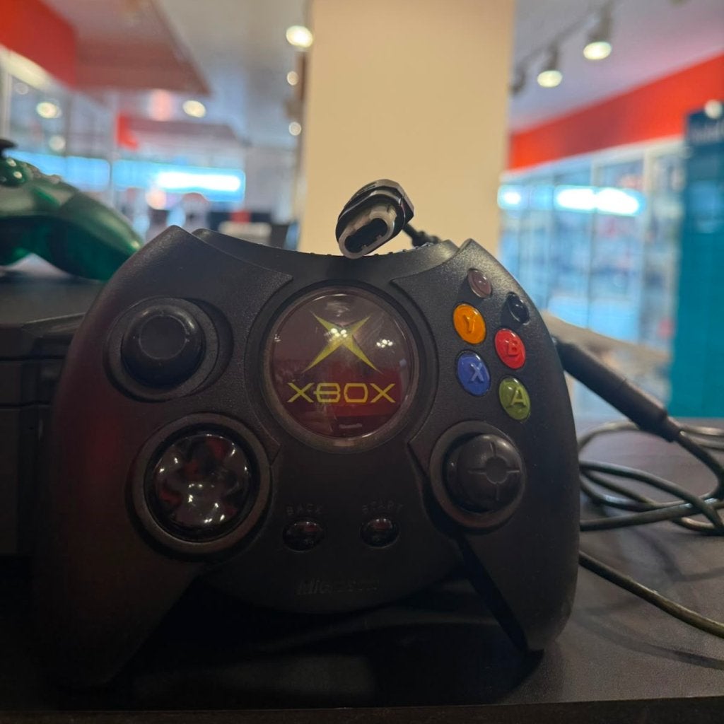 Microsoft Xbox (1e Generatie) Zwart | Incl. 2 Controllers, Xbox, Zo goed als nieuw, Support@xbox.com, One Microsoft Way
Redmond, WA 98052-6399