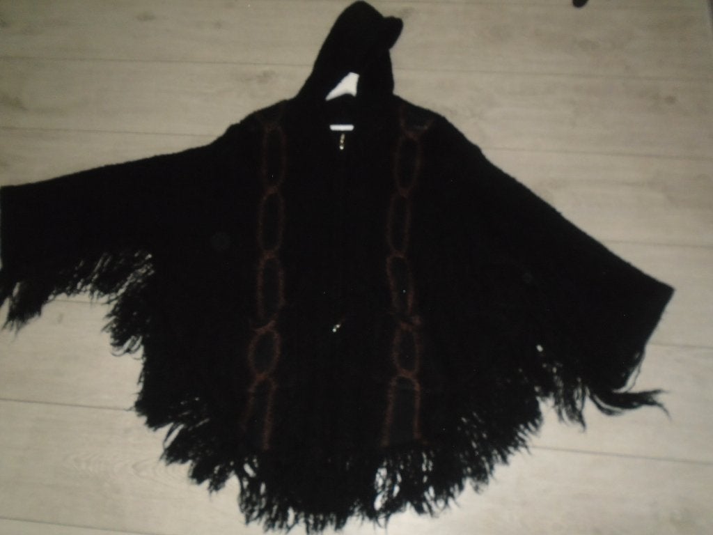 Zwarte poncho Vest franjes en capuchon 2-Way Rits One Size, Verzenden, Zwart, Onbekend., Maat 42/44 (L)