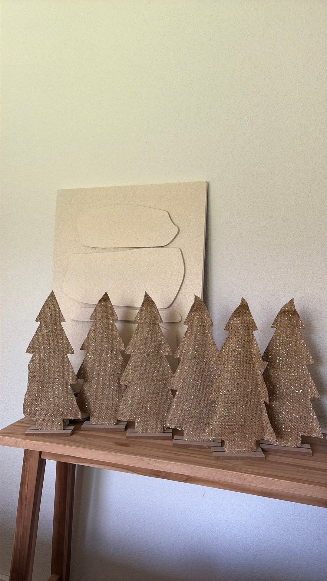 6 jute kerstbomen met goud, Diversen, Ophalen of Verzenden, Nieuw