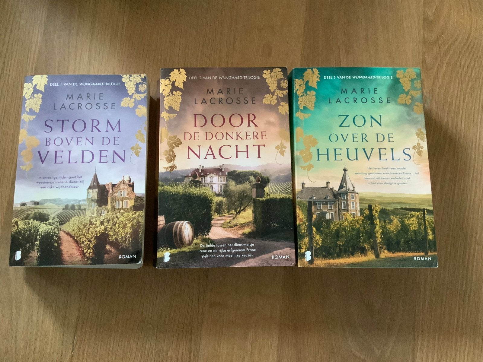 Marie Lacrosse - Wijngaard trilogie (3 delen), Boeken, Romans, Ophalen of Verzenden, Gelezen, Nederland