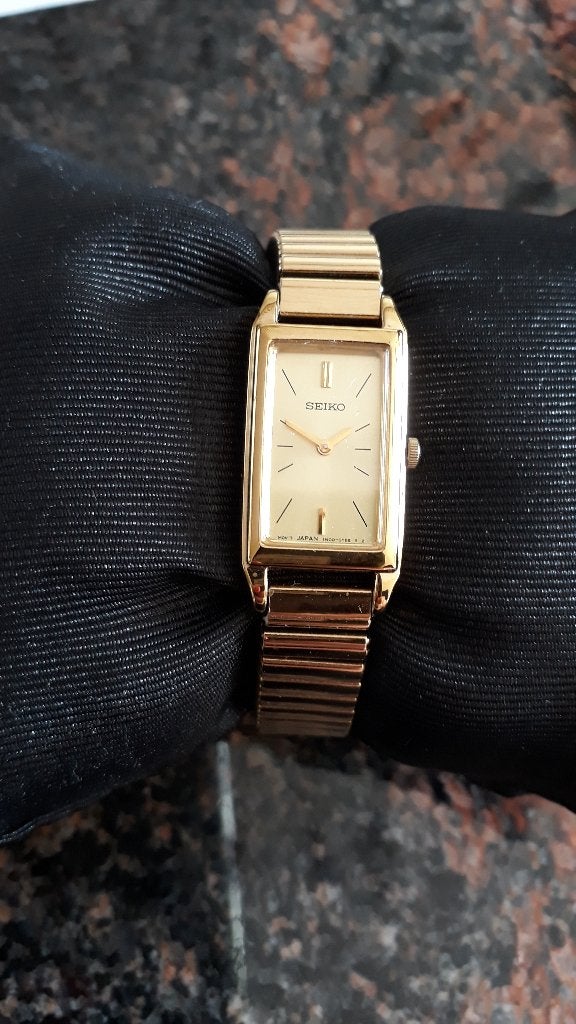 Seiko dameshorloge goudkleurig ONGEBRUIKT, Ophalen, Staal, Polshorloge, Nieuw
