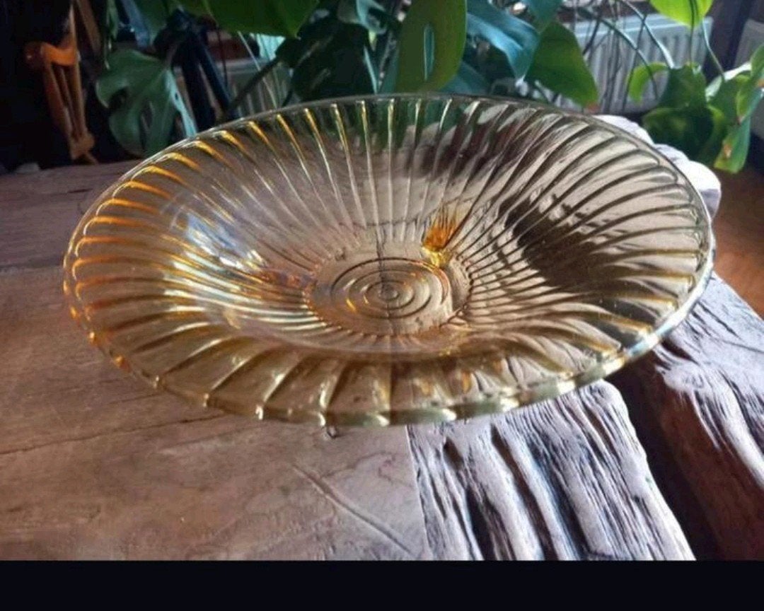 Vintage amberkleurige glazen schaal in schelpvorm, Ophalen of Verzenden