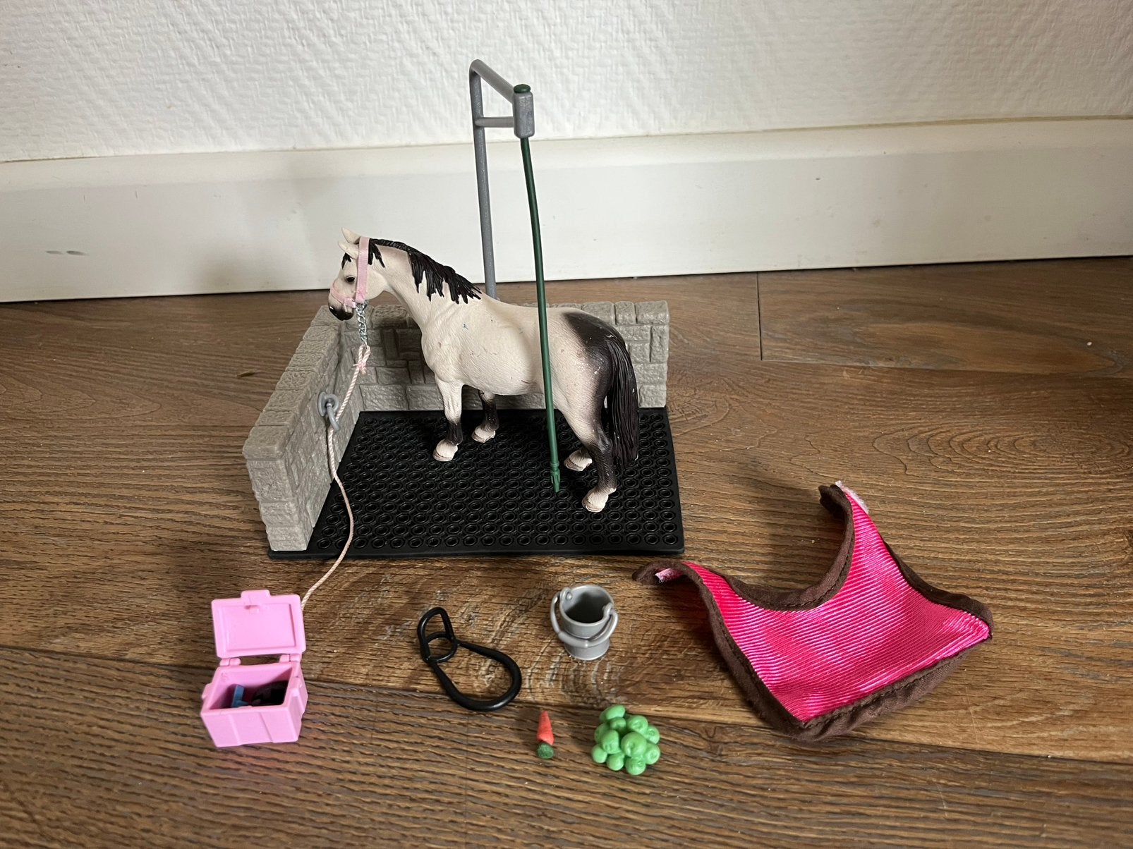 Schleich wasplaats 42104, Ophalen of Verzenden, Zo goed als nieuw