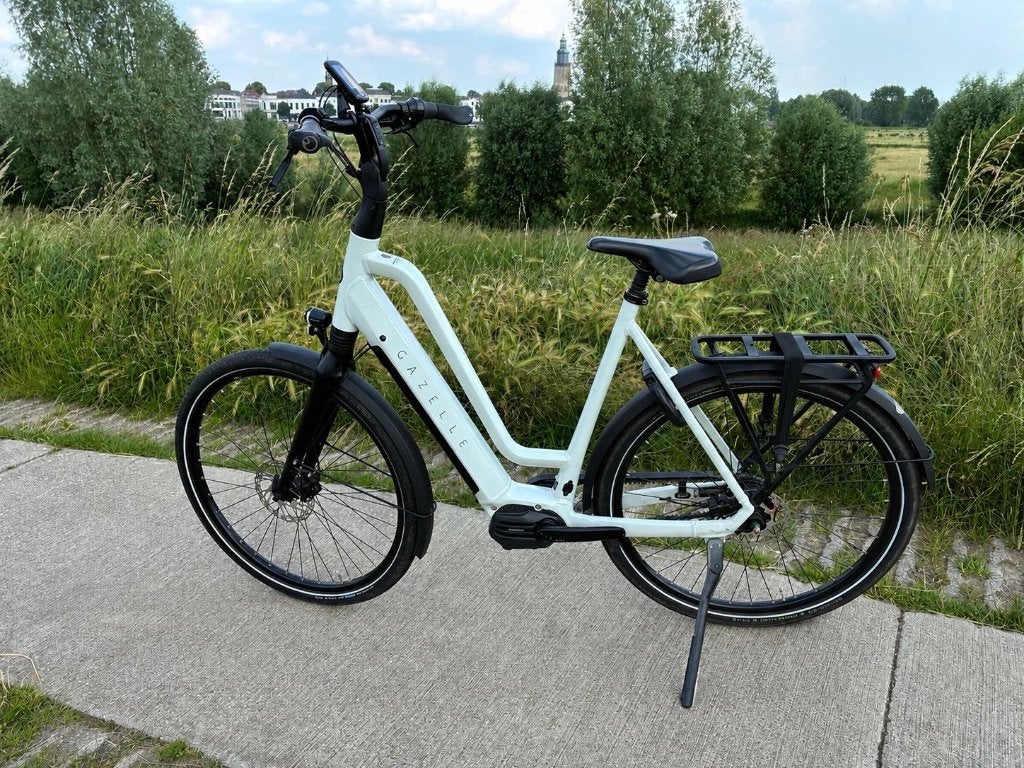 Gazelle charmonix C5, Ophalen, Zo goed als nieuw, 59 cm of meer, 50 km per accu of meer