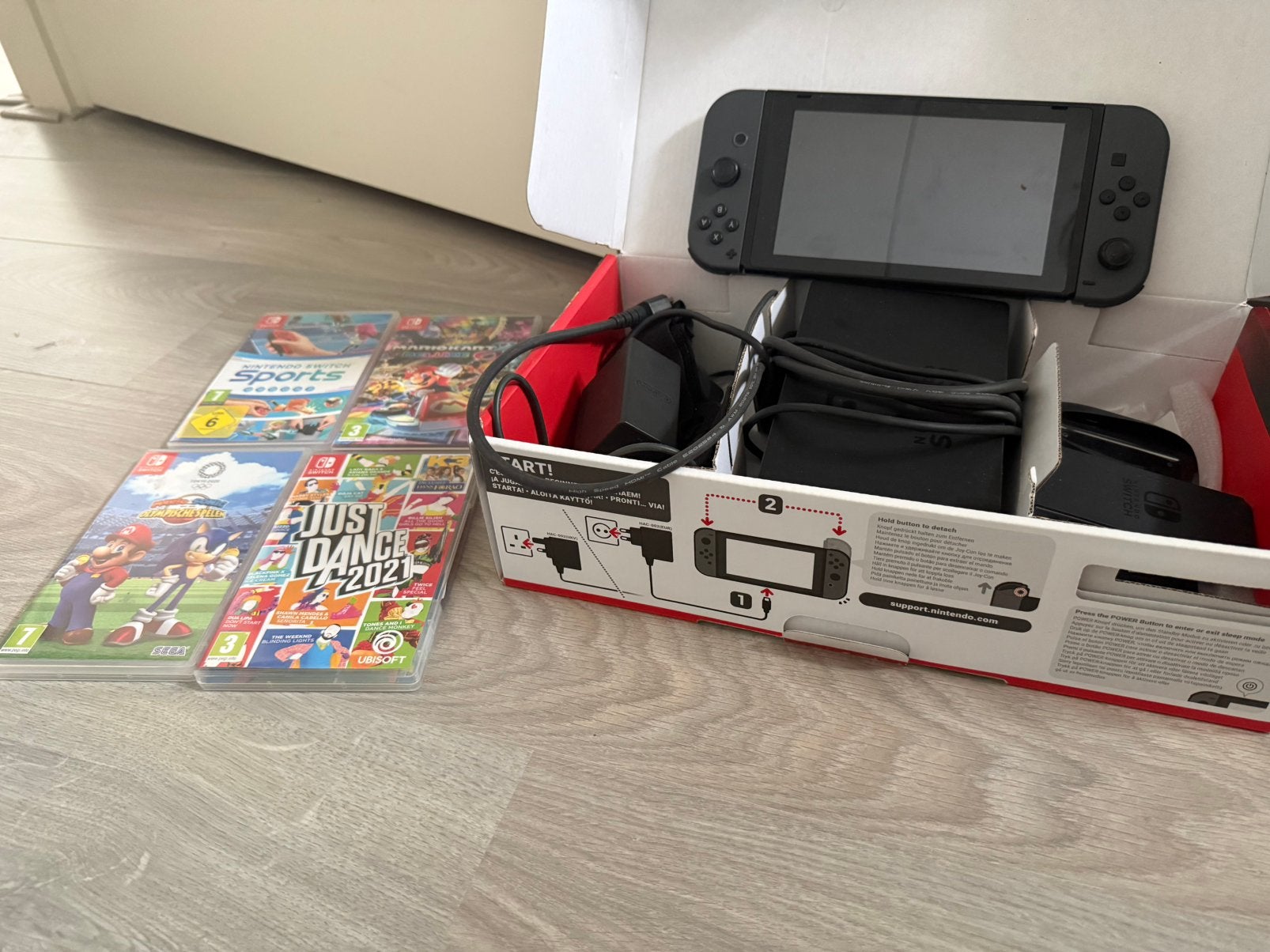 Nintendo Switch, Spelcomputers en Games, Spelcomputers | Nintendo Switch, Ophalen, Zo goed als nieuw, Switch Original