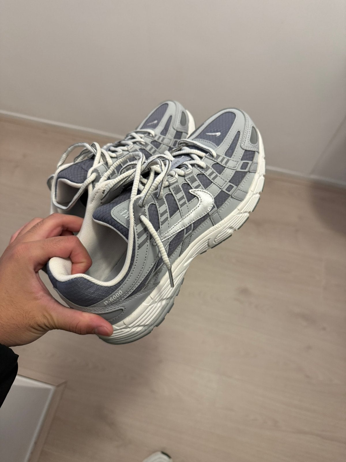 Nike p6000 maat 42, Kleding | Heren, Ophalen of Verzenden, Nieuw