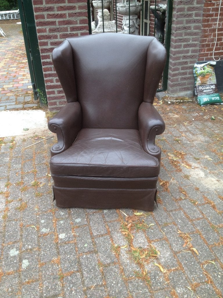 Engelse klassieke wing fauteuil, bruin lederen bekleding., Ophalen