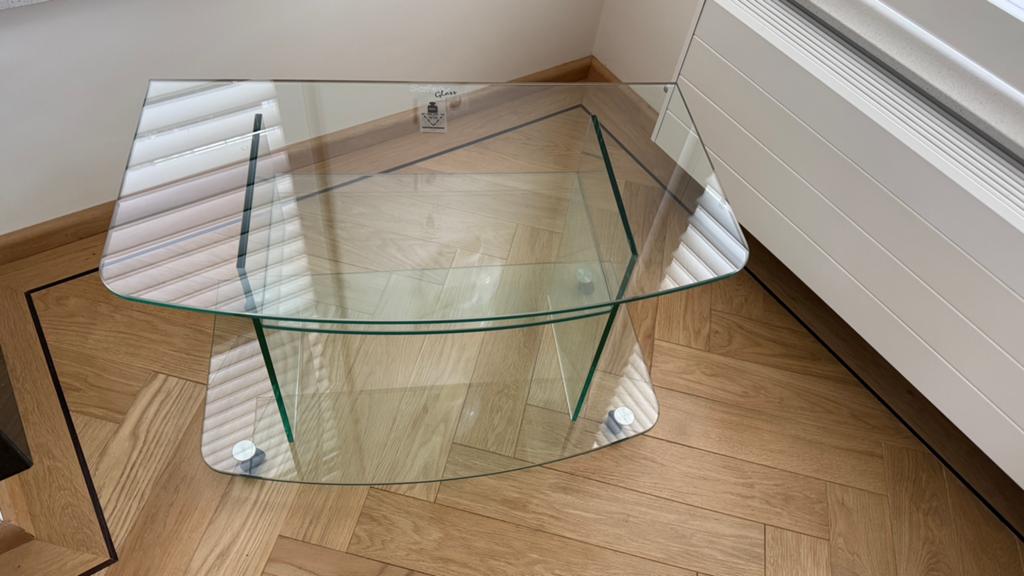 Glass coffee table, Huis en Inrichting, Tafels | Salontafels, Ophalen, 50 tot 100 cm, 50 tot 100 cm, Overige vormen