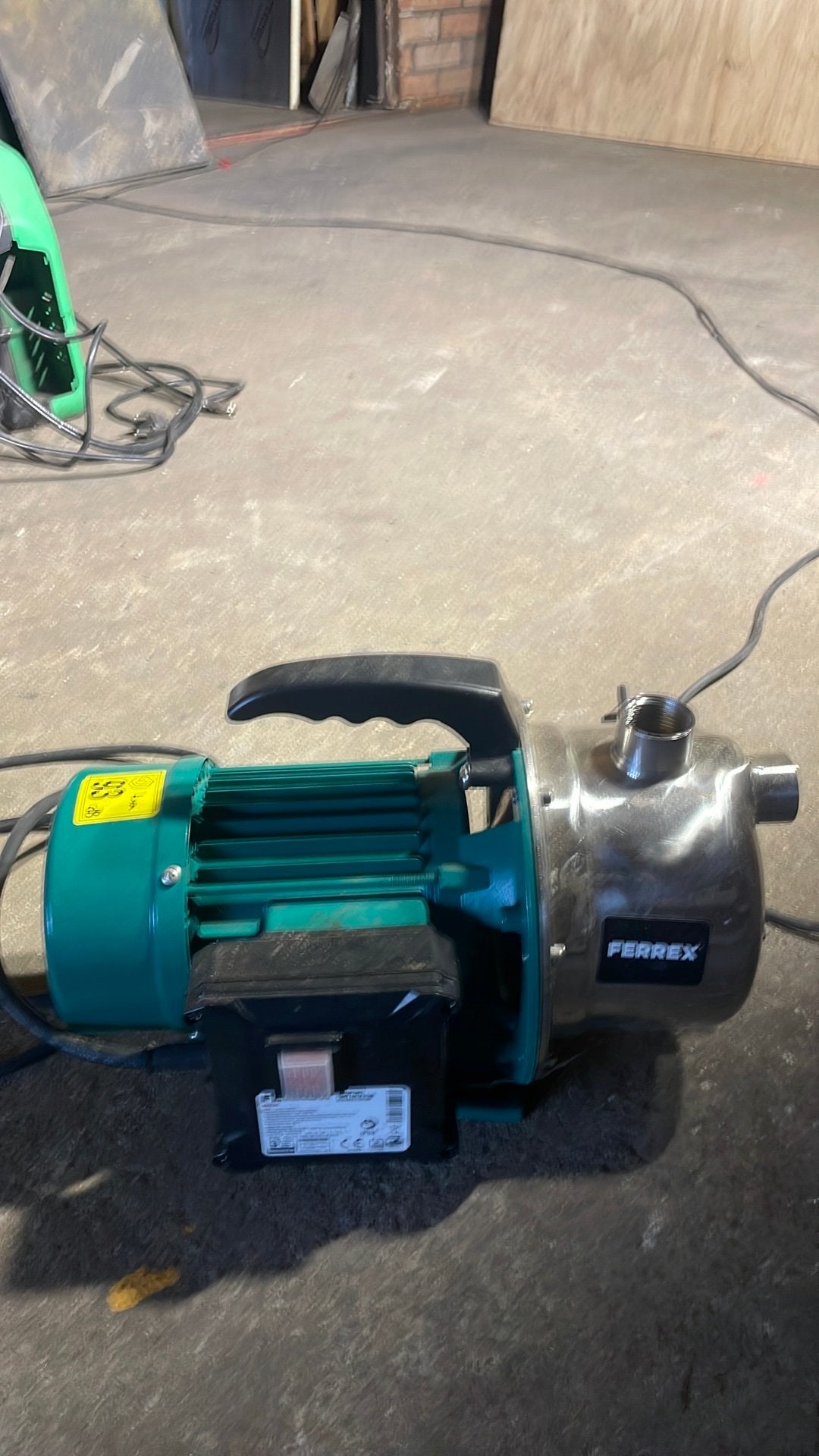 Tuinpomp, Ophalen, Zo goed als nieuw, Minder dan 700 watt