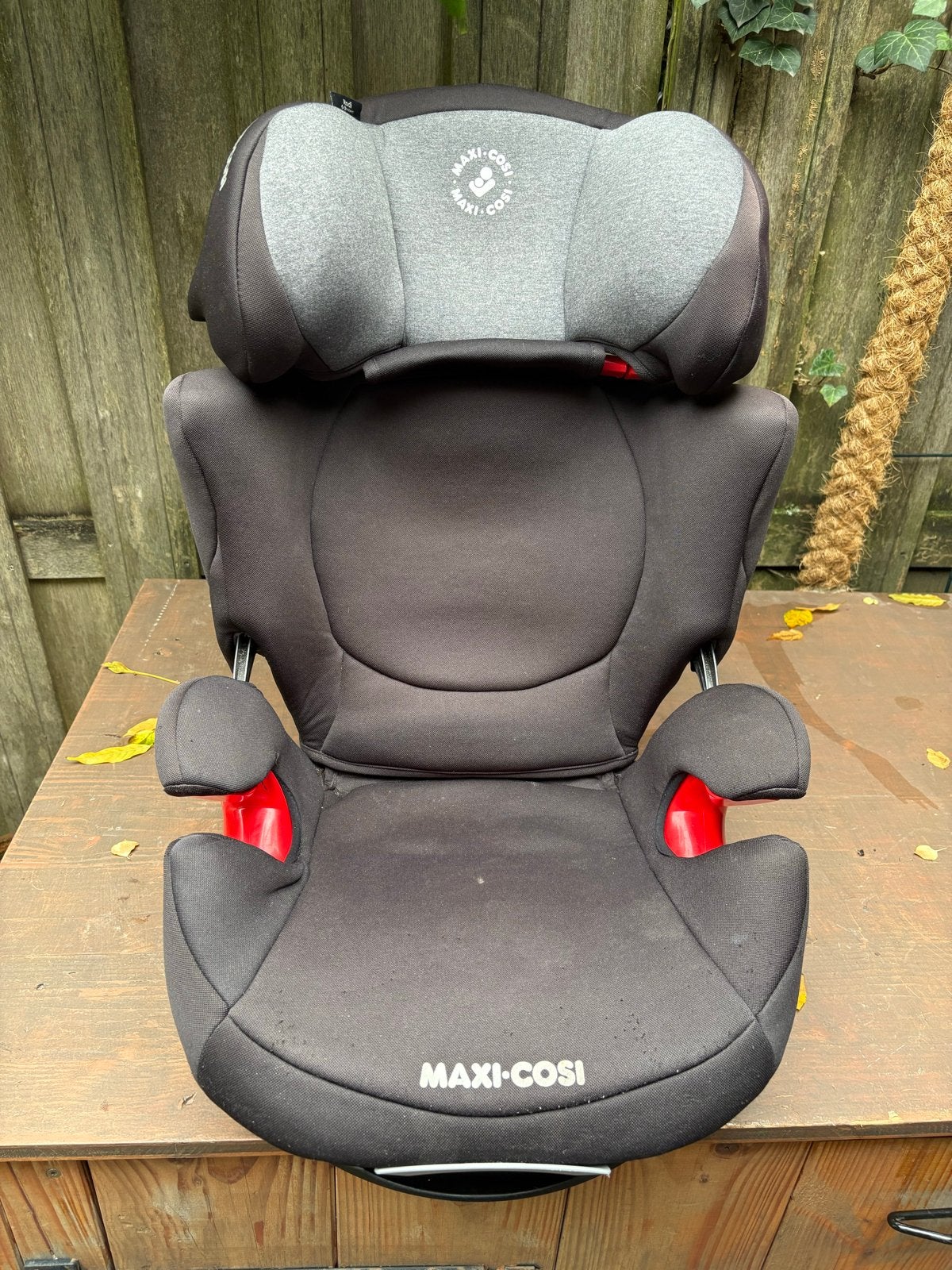 Maxi-Cosi Rodi XP Fix autostoel - 15-36 kg, Ophalen, Autogordel of Isofix, Gebruikt, 15 t/m 36 kg