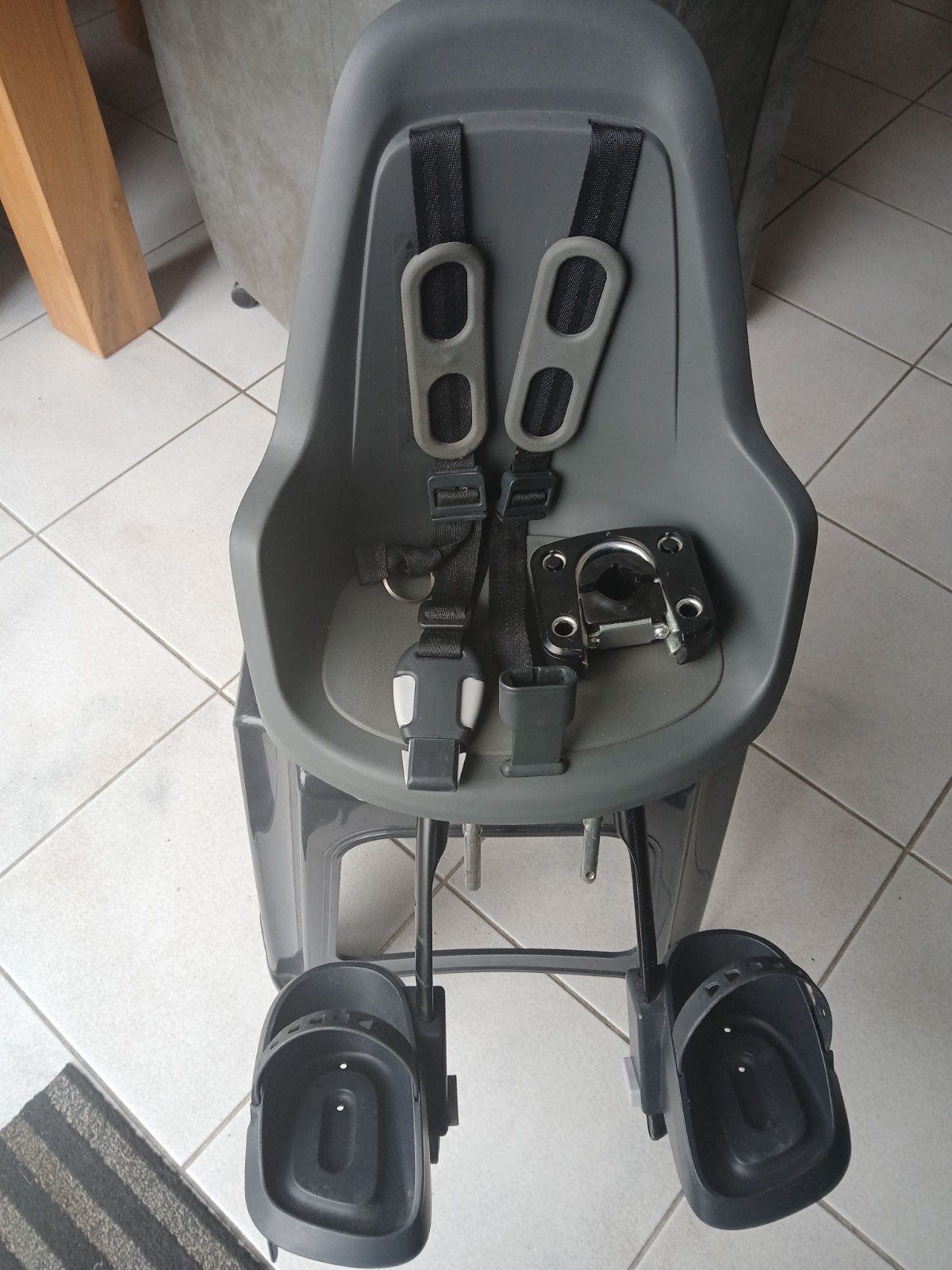 Bobike fietszitje voor kinderen - grijs, Fietsen en Brommers, Fietsaccessoires | Fietsstoeltjes, Voetsteuntjes, Voorzitje, Ophalen of Verzenden