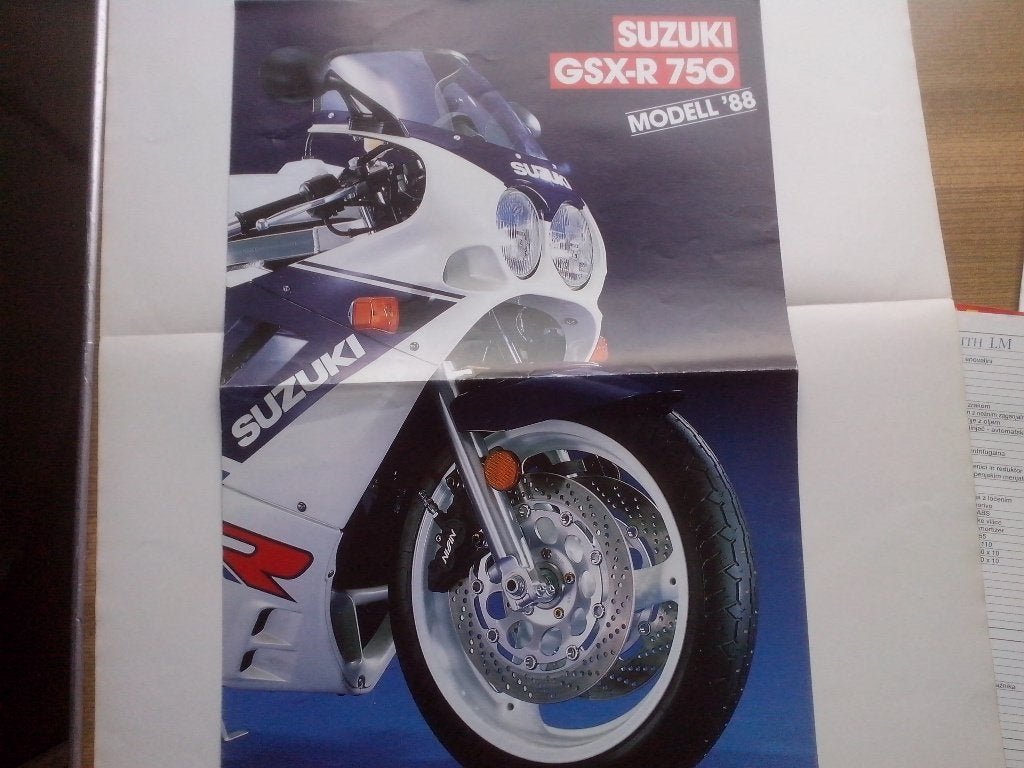 4x motor folders brochures Kawasaki Yamaha Suzuki GSX Honda, Ophalen of Verzenden, Zo goed als nieuw, Honda